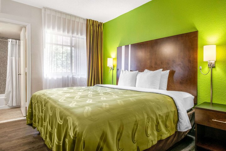 Room 20 of 31