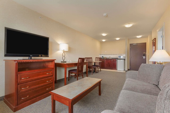 Room 15 of 19