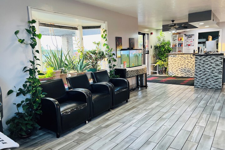 Relax Inn