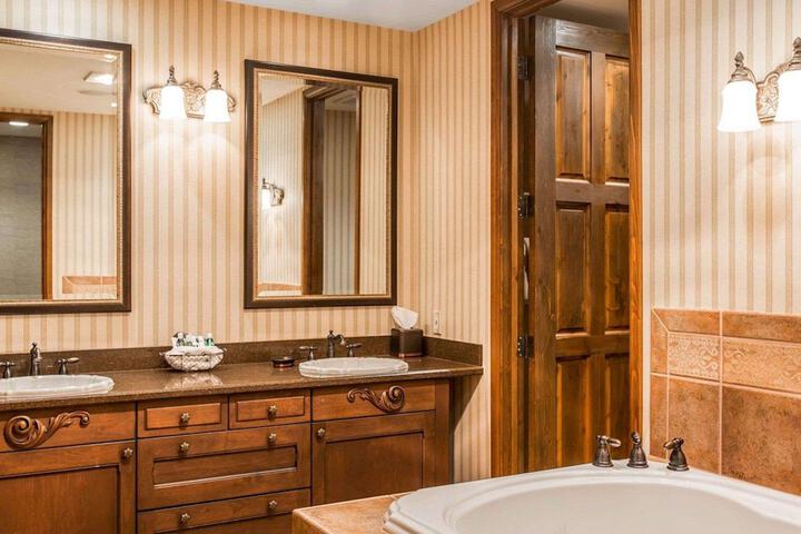 Bluegreen Vacations Big Bear Village an Ascend Collection Resort