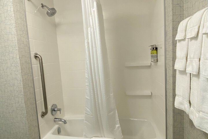 Room 14 of 46