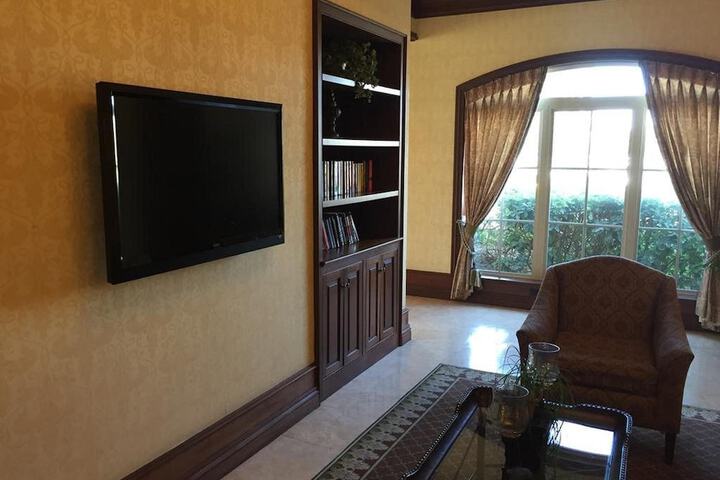 Hotel Interior 15 of 40