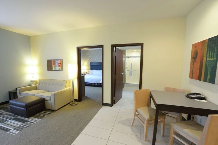 Home2Suites by Hilton Edmond