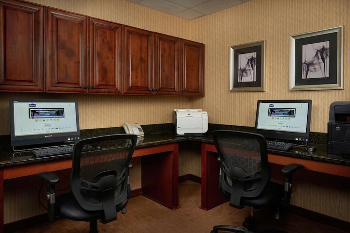 Business Center 24 of 25