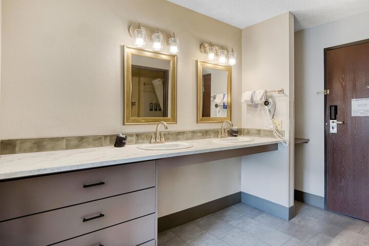 SureStay Plus by Best Western Montrose