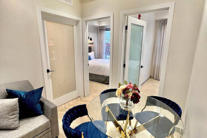 Room 5 of 28