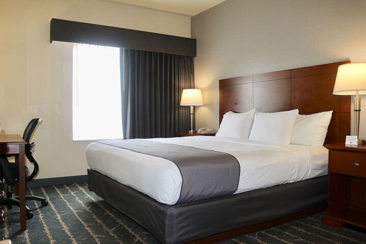Best Western Fostoria Inn & Suites