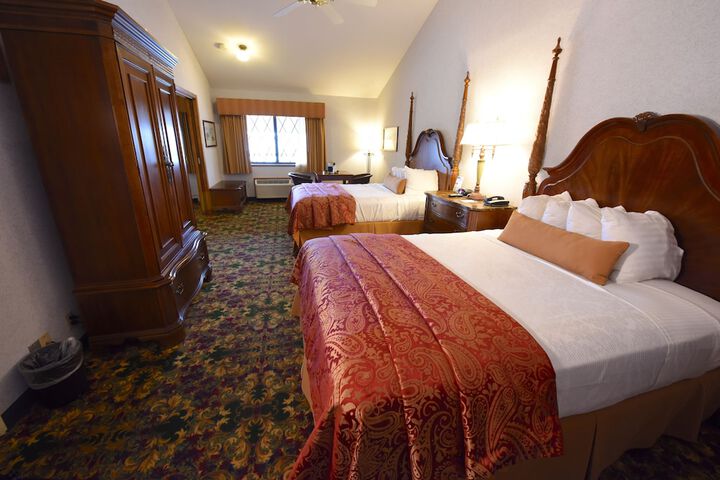 Best Western Plus Dockside Waterfront Inn