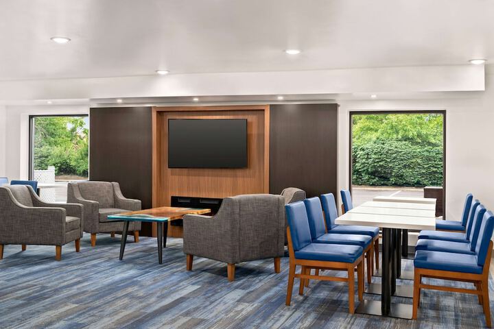 Hotel Interior 7 of 40