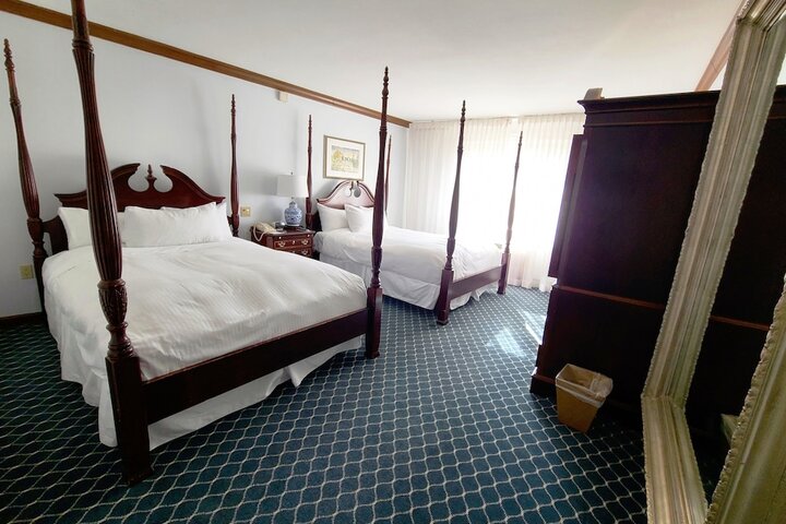 Room 19 of 38