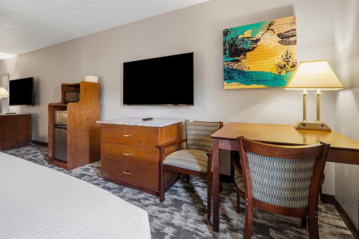 Best Western Ambassador Inn & Suites
