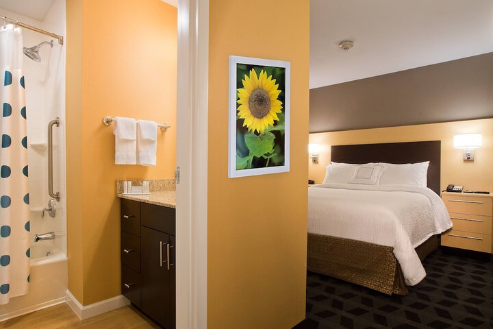 Room 18 of 24