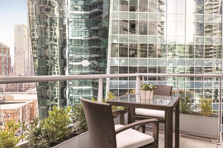 Hyatt Vancouver Downtown Alberni