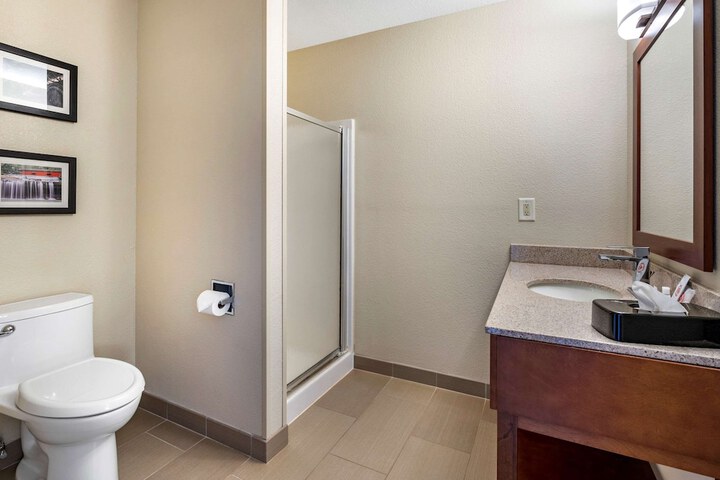 Room 20 of 62