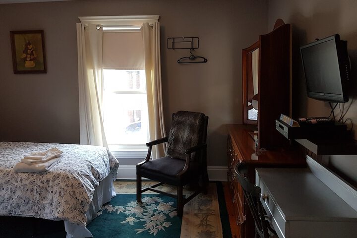 Room 12 of 51