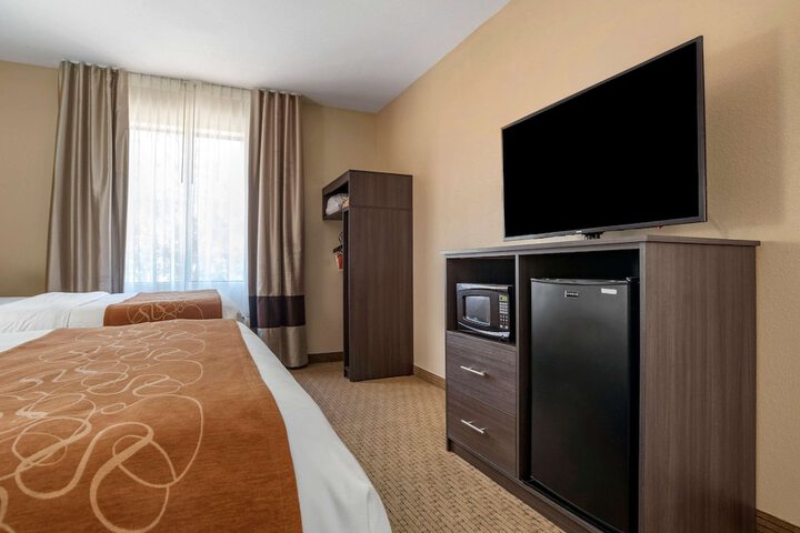 Room 19 of 28