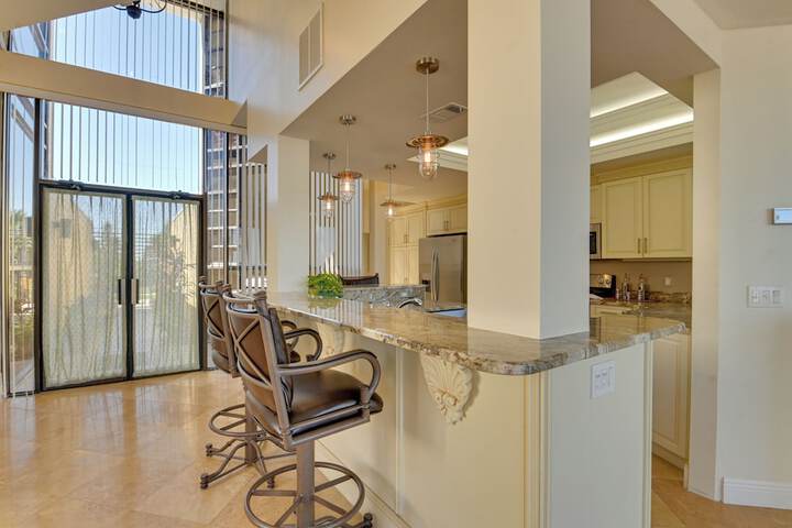 Oceanfront Escape on Wilbur Beach!