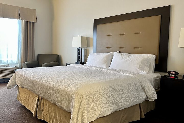 Room 40 of 64