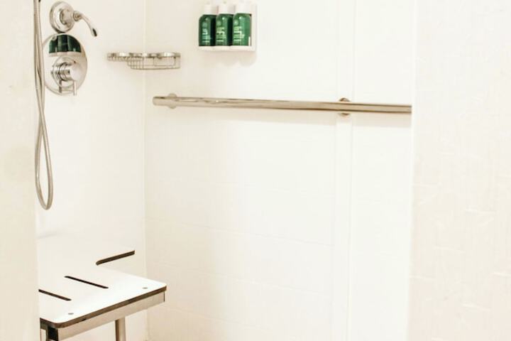 Room 18 of 24