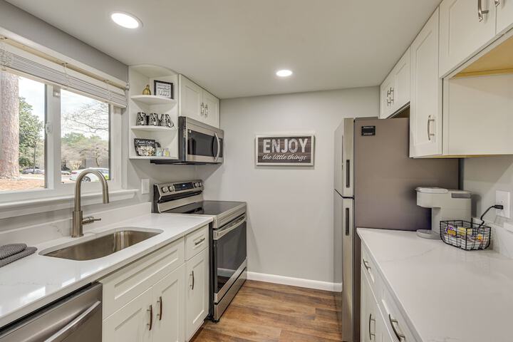Pinehurst Lake Condo: Water View & Community Perks