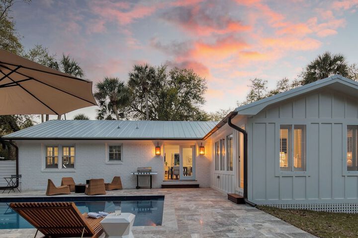 Sawyer by Avantstay Stunning Isle of Palms Home w / Pool!
