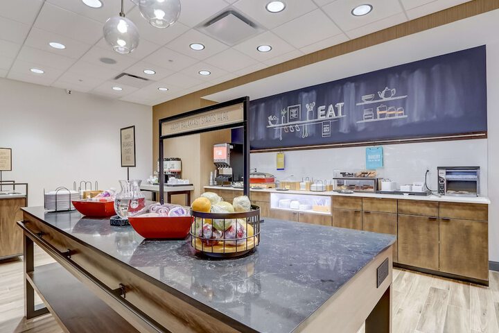 Breakfast/Coffee Service 70 of 83