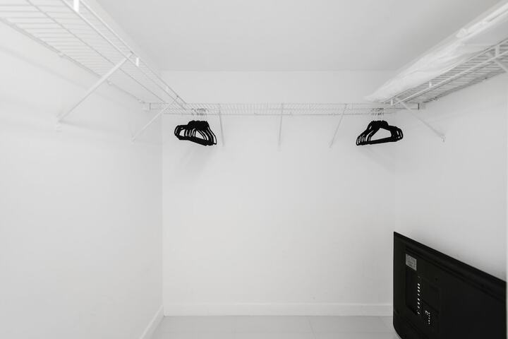 Room 195 of 265