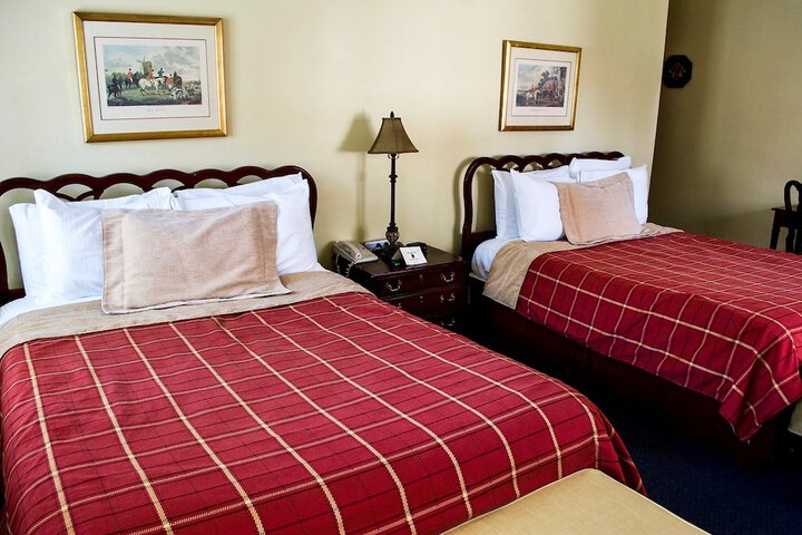 Room 10 of 37