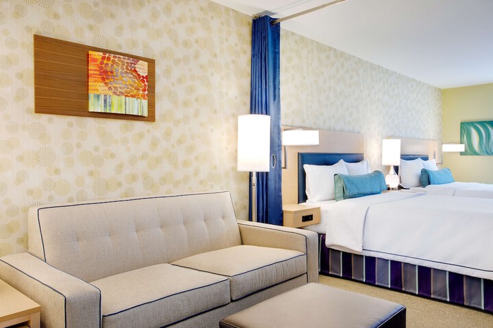 Room 13 of 26