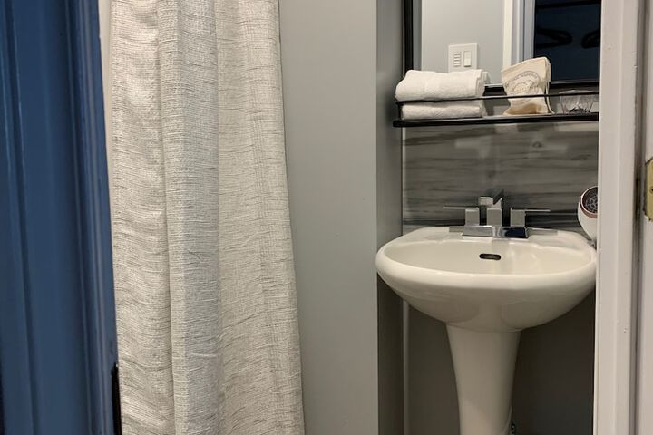 Room 19 of 39