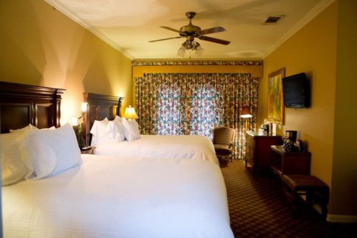 The Sanford House Inn & Spa