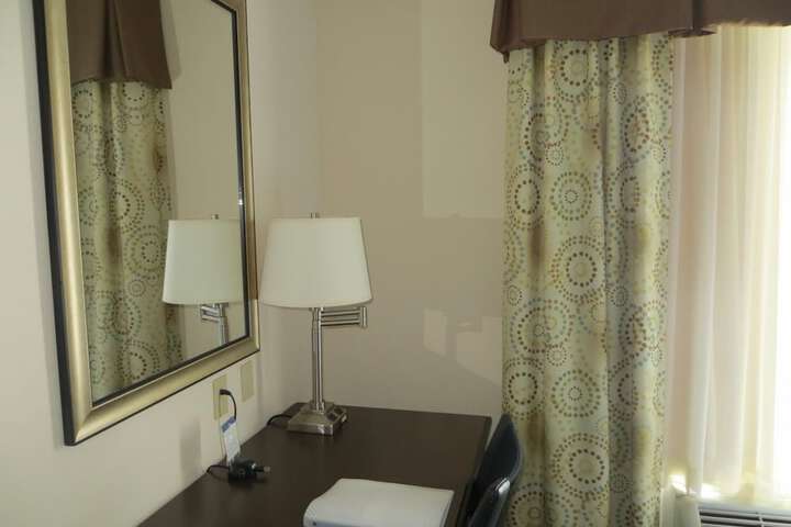 Room 8 of 22