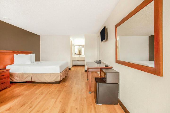 Huntley Inn