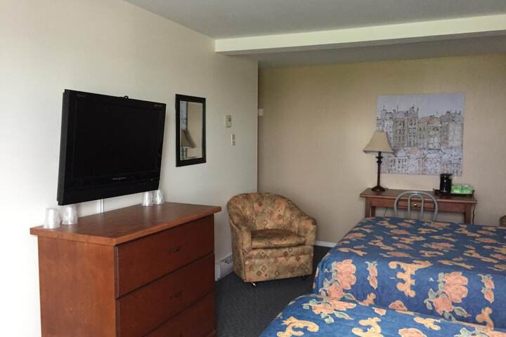 Room 17 of 36