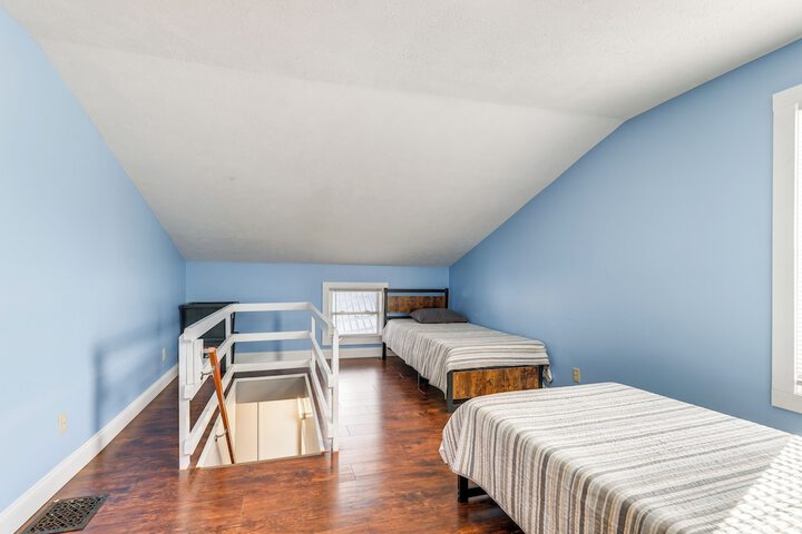 Pet-friendly Penn Yan Home: Wineries Parks, Lakes