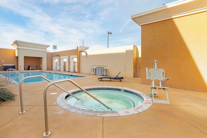 Pool 6 of 46