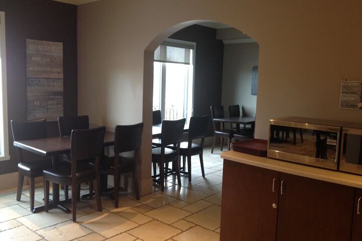 Hotel Brossard an Ascend Collection Hotel