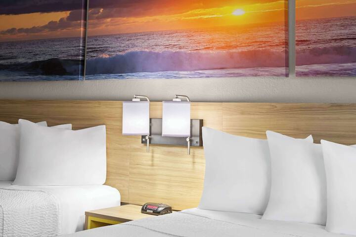 Room 11 of 26