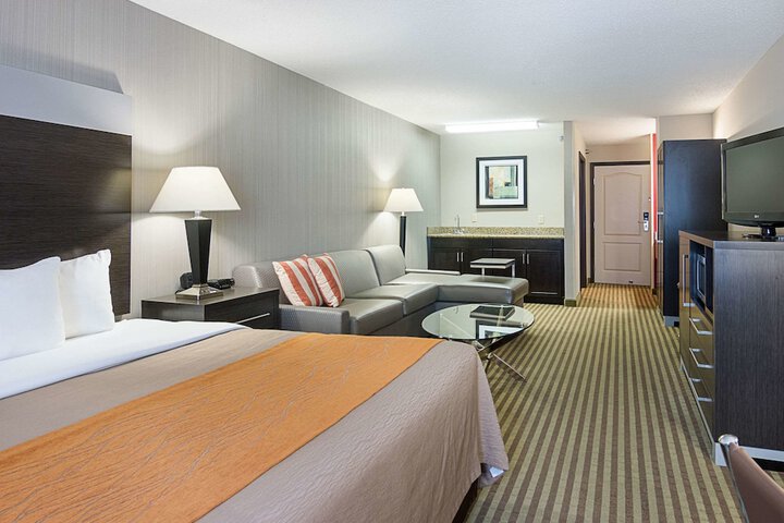 Room 19 of 34