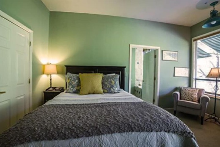 Room 41 of 73