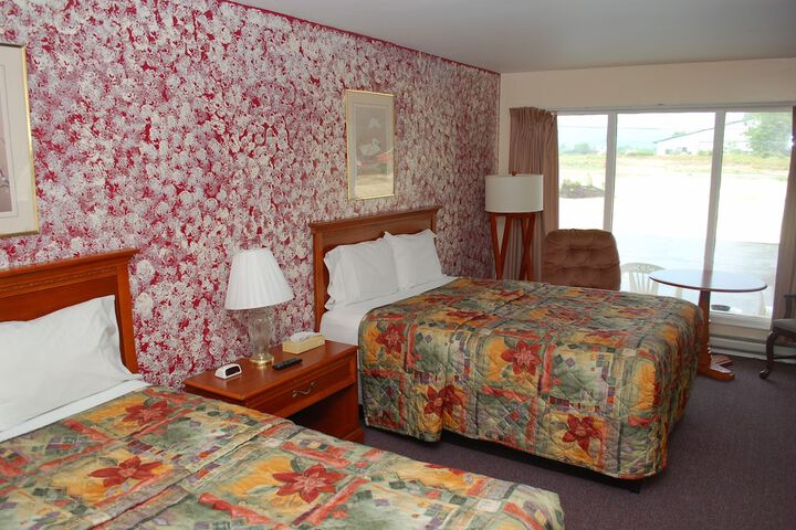 Room 24 of 61