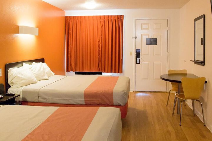 Room 31 of 35