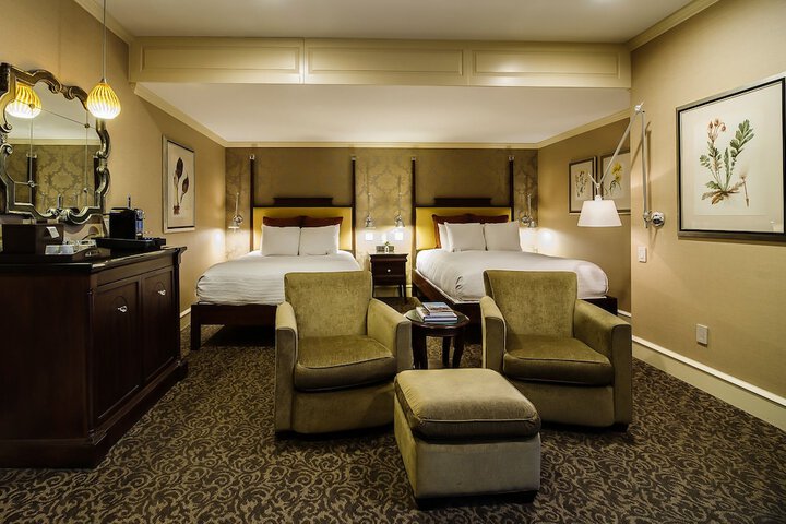 Room 9 of 36