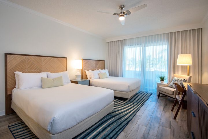 Room 28 of 172