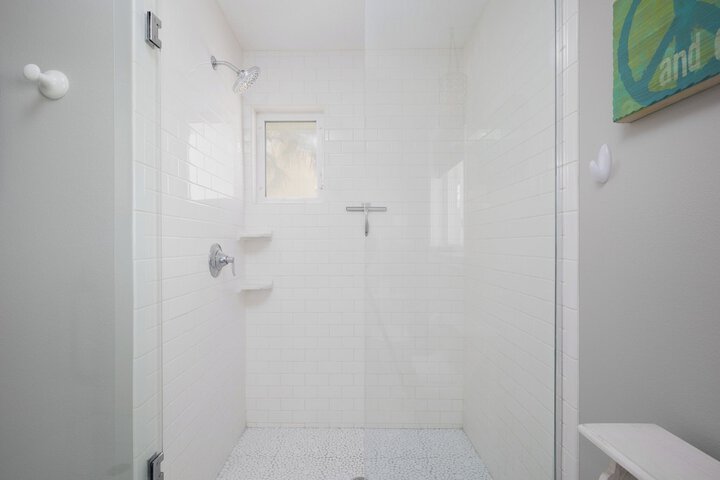 Ocean Shore by Distinctive Beach Rentals