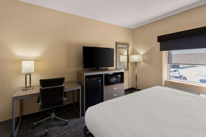 Best Western Adena Inn