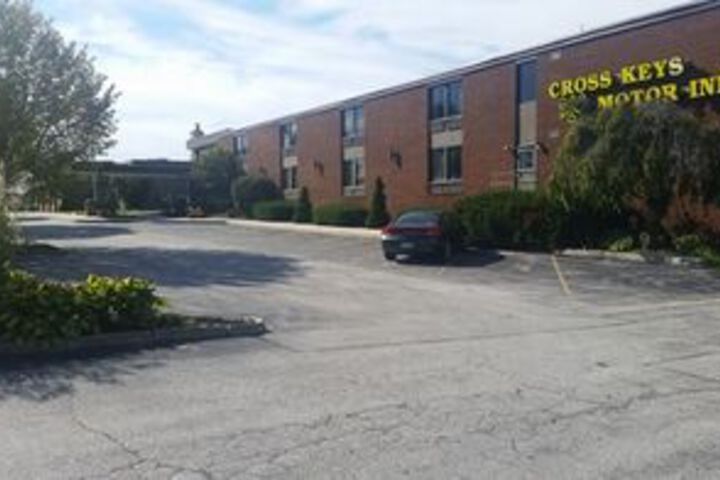Cross Keys Motor Inn