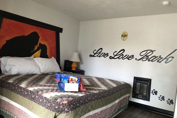 Room 32 of 78