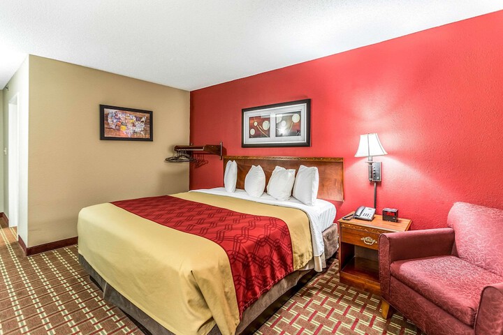 Room 26 of 28