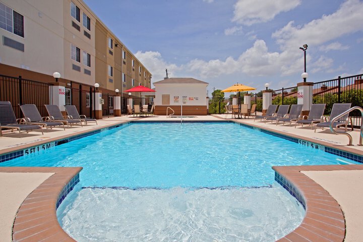 Pool 5 of 23